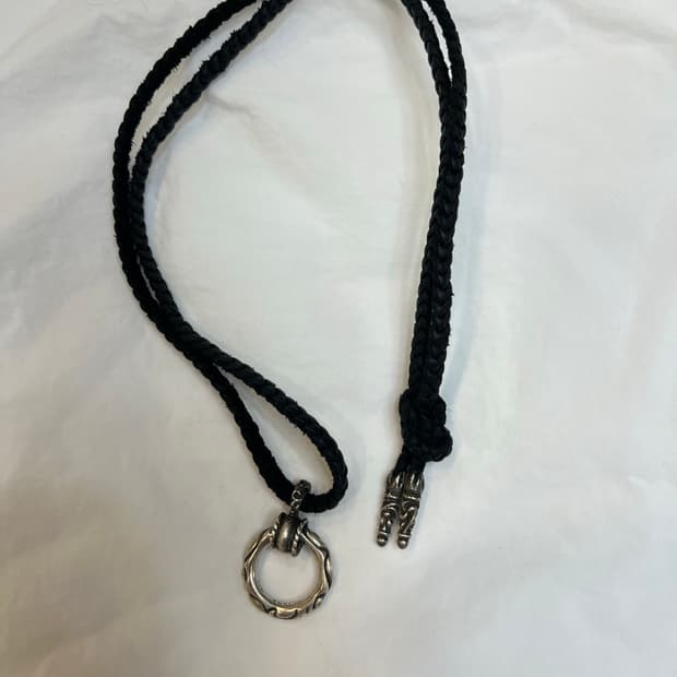 크롬하츠 링 목걸이 가죽끈