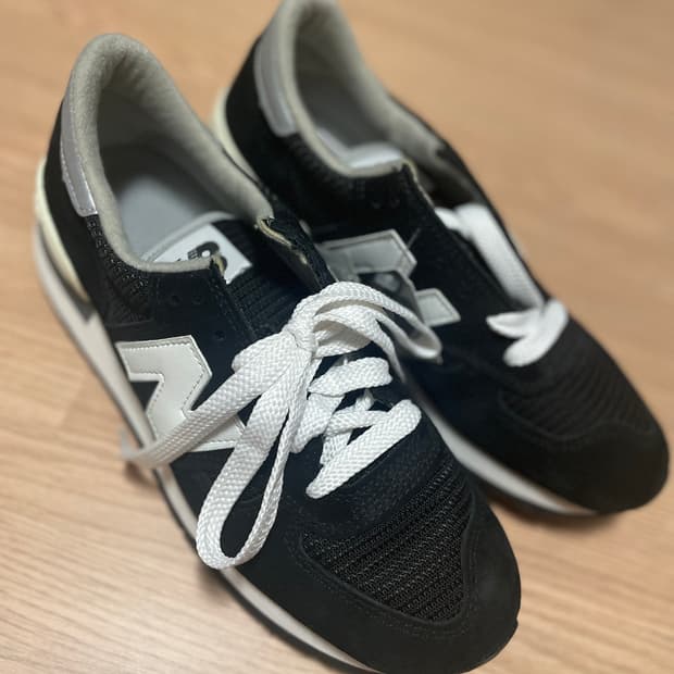 뉴발란스 990v1 메이드 인 USA  블랙 240