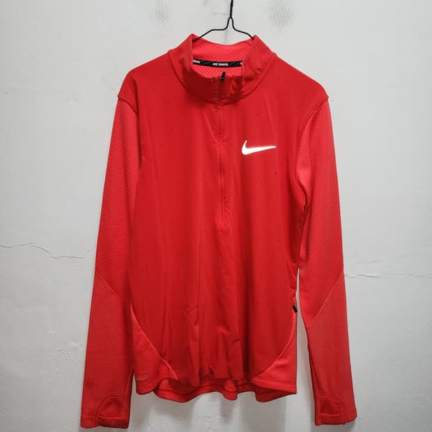 나이키 런닝 드라이핏 에어로 트랙탑