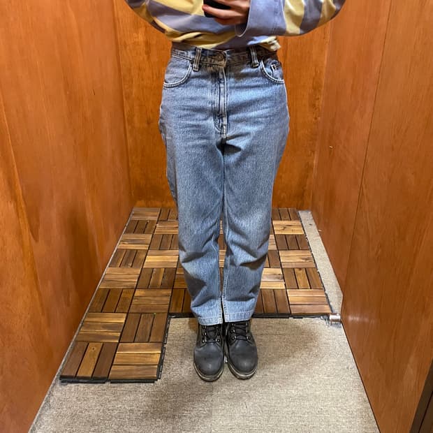 (27) Calvin Klein jeans