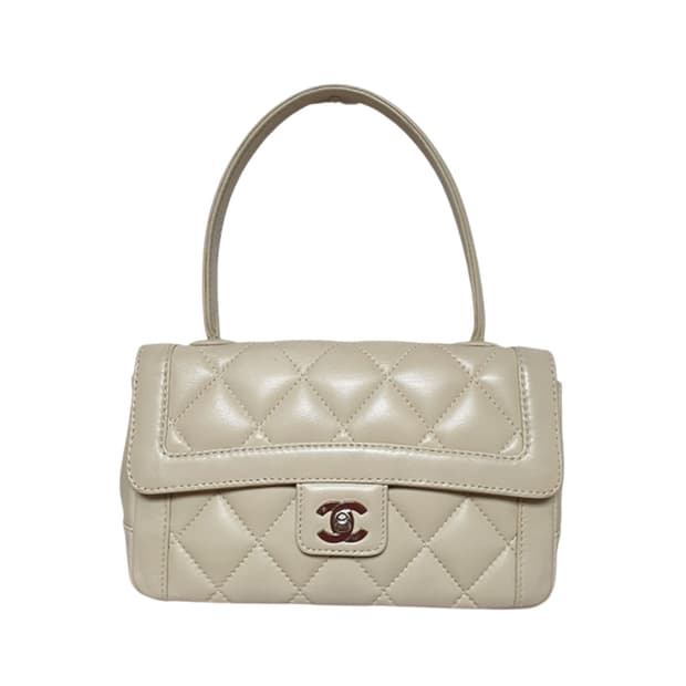 샤넬 빈티지 플랩백 아이보리