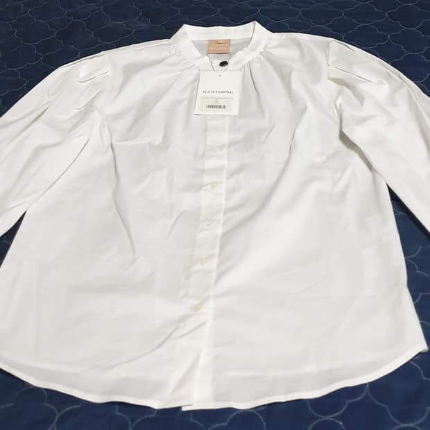 가니송 코튼100% 에밀리 블라우스 화이트 (F)