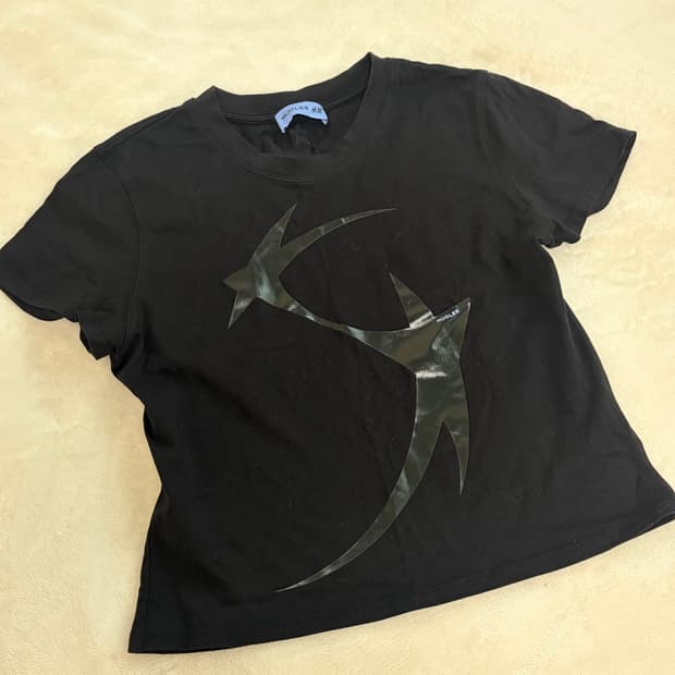 MUGLER H&M 블랙 별 반팔티 M
