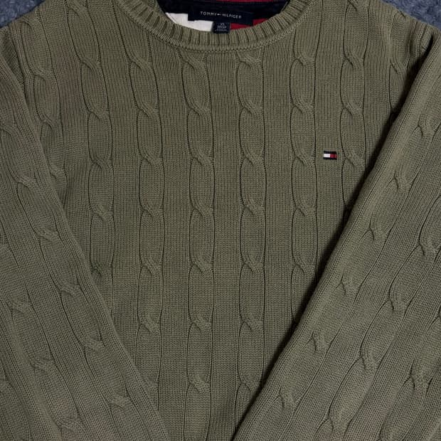 타미힐피거 꽈배기 니트(카키)