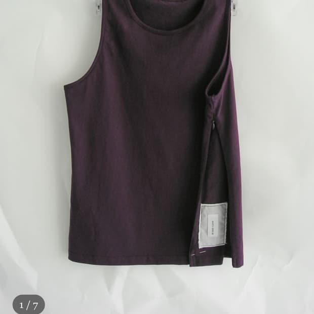 에옹쓰 eonts 나시 슬리브리스 sidezippercottontop