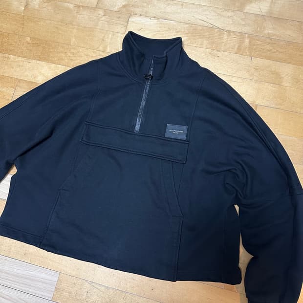 우영미 하프집업 맨투맨 48사이즈