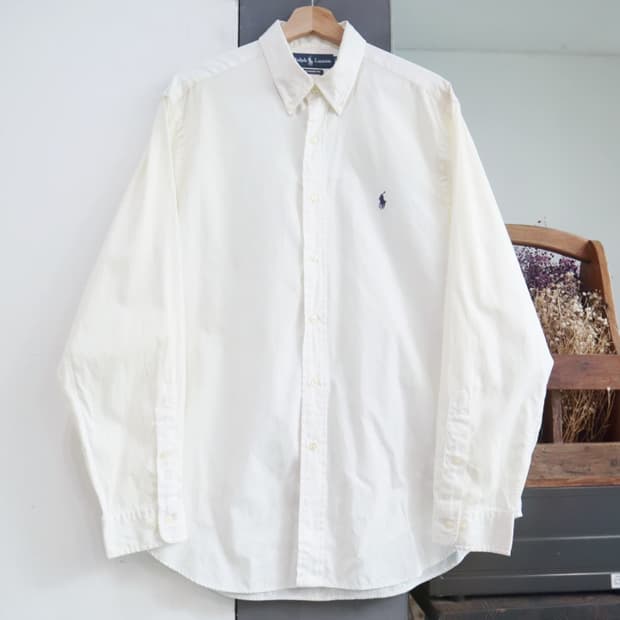 폴로 화이트 셔츠