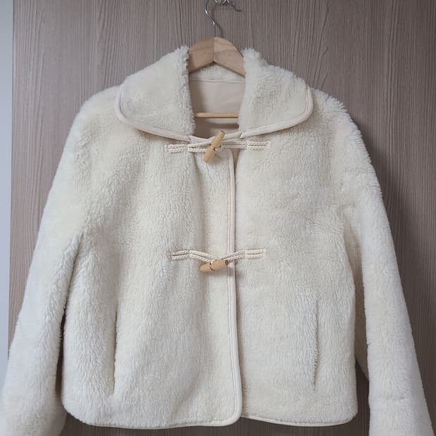 메이비베이비 떡볶이 양털자켓