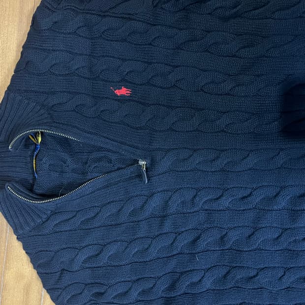 폴로 케이블 니트 반집업 