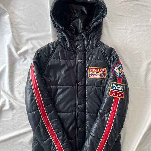 히스테릭 글래머 아카이브 히스걸 로고 패치 후드 패딩 다운 점퍼