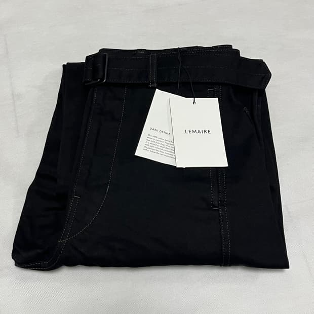 [XXS,XS,S,M]르메르 26ss 트위스트 벨티드 팬츠/블랙 데님