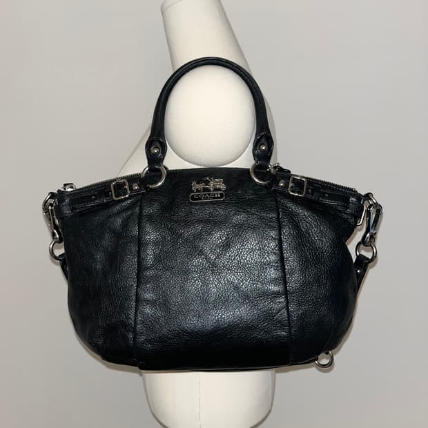 📦Coach basic allblack shoulder bag