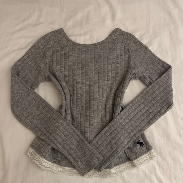 아베크롬비 그레이 롱슬리브 레이스