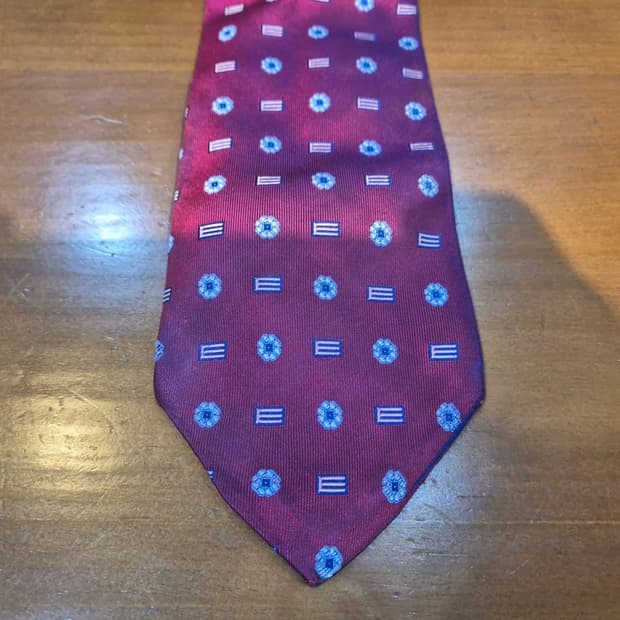 플라워 도트 타이