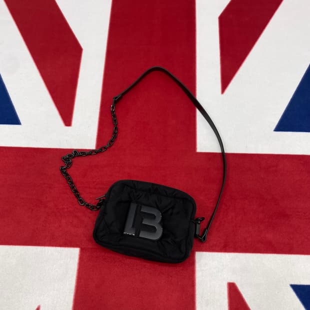 빔바이롤라 패디드 크로스바디백 18x13