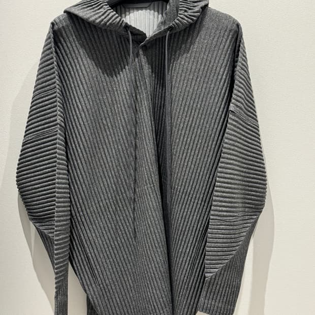 옴므플리세 25년 먼슬리 후드