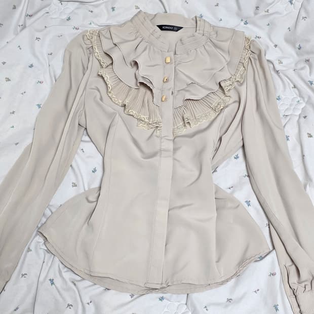 빈티지)라떼히메갸루 프릴 공겜여주 양복로리타 로맨틱 레이스 블라우스