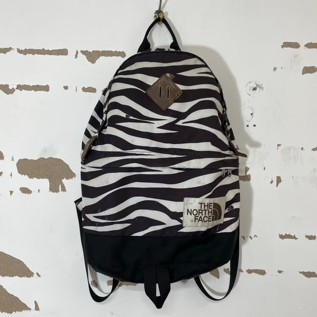 노스페이스 지브라 백팩