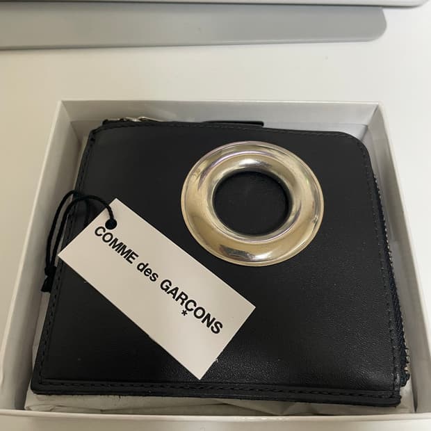 꼼데가르송 아일렛 지갑