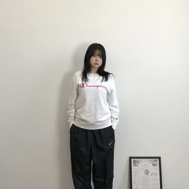 Champion Script Logo Sweatshirt White