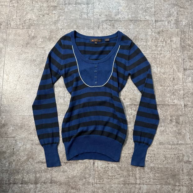 버튼 넥 스트라이프 롱 슬리브 니트