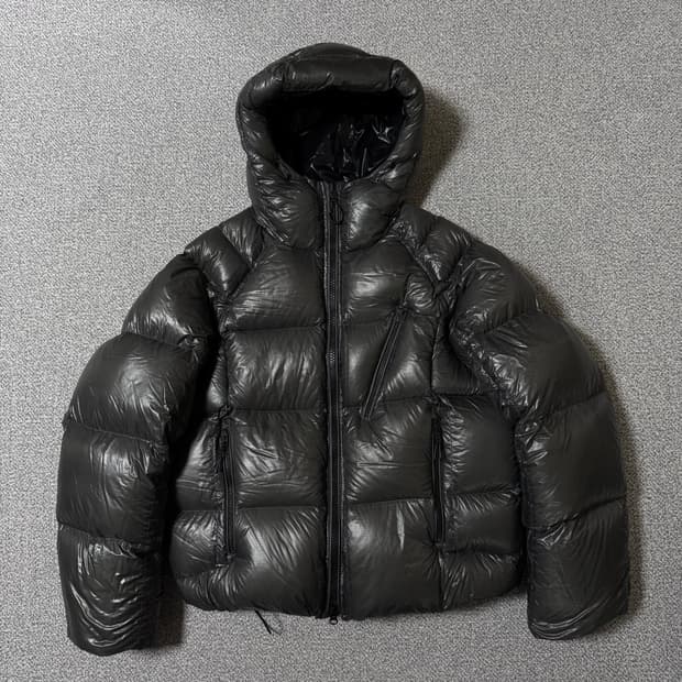 [정가 20만원] 무탠다드 시티 레저 패딩 M