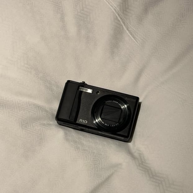 리코r10 )작례o 색감보정❌빈티지카메라