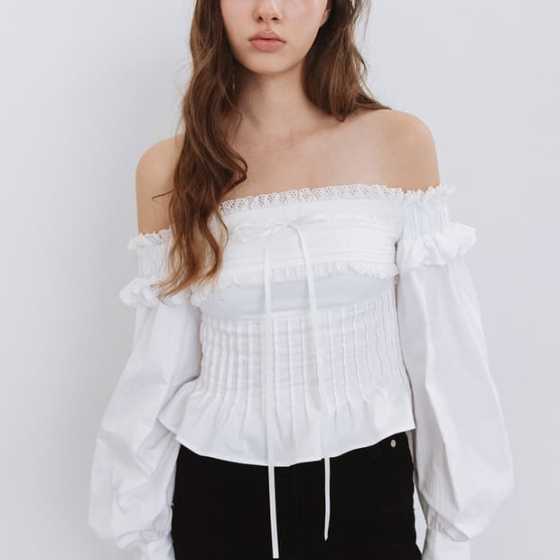 더티스 레이스 리본 오프숄더 블라우스 새상품