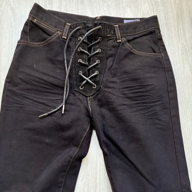 Wrangler 레이스업 플레어진