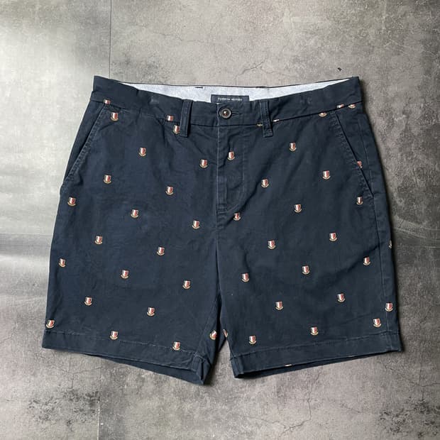 TOMMY HILFIGER 토미힐피거 그래픽 하프팬츠 A01196