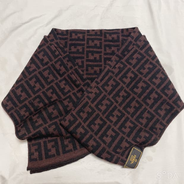 펜디 FF 로고 머플러 브라운