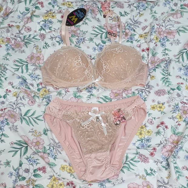 일본 빈티지 언더웨어)히메갸루리본 핑크큐빅 자수레이스 D70 브라속옷세트