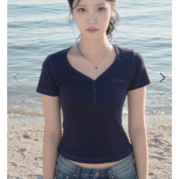 애즈온 LEAF BUTTON T / NAVY