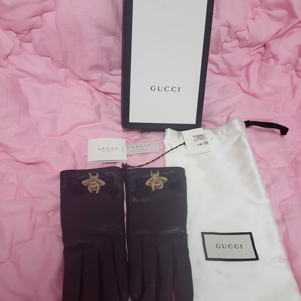 정품)급처미사용새상품!구찌 리본 꿀벌 양가죽 장갑 고이비토보증서사진첨부