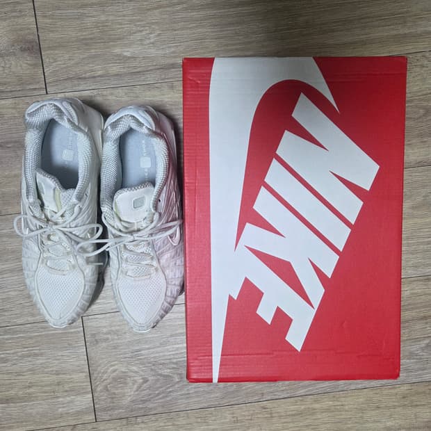 나이키 샥스TL 화이트 260