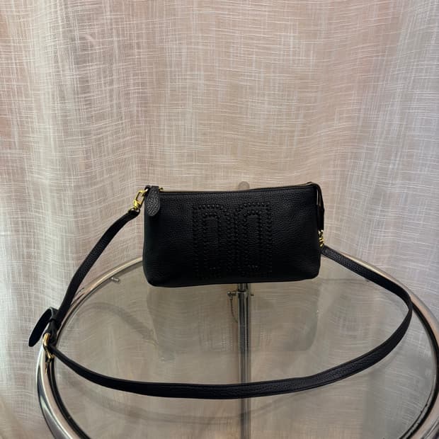 정품 닥스 DD 가죽 크로스백    