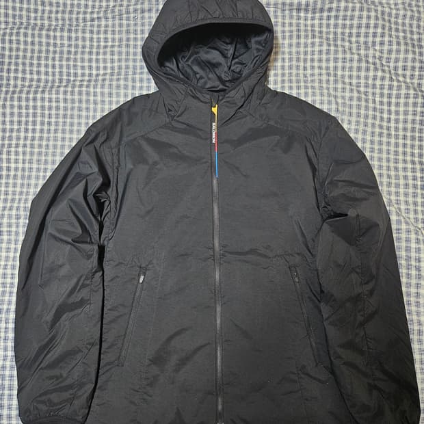 살로몬 UNI 모디세이 패딩자켓