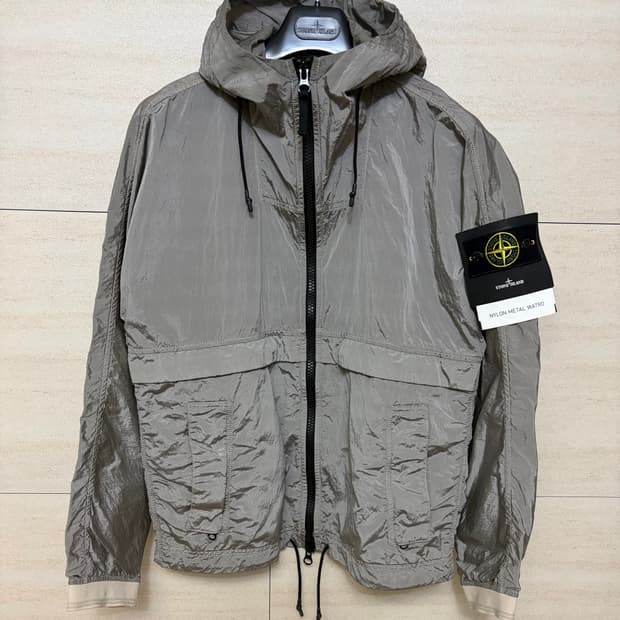 스톤아일랜드 나일론메탈 와트로 자켓