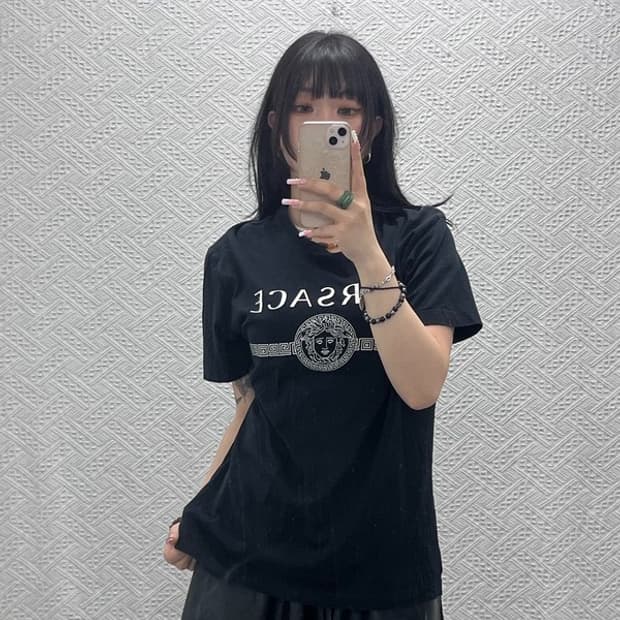 베르사체 메두사 로고 빈티지 모던 캐주얼 시크 반팔티 L C12195