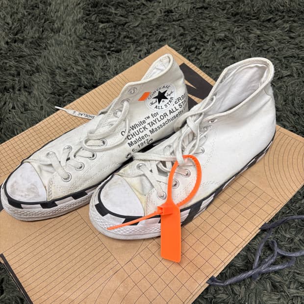 오프화이트 컨버스 척 하이