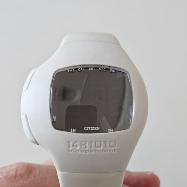 시티즌 인디펜던트 D400 1481010 전자시계