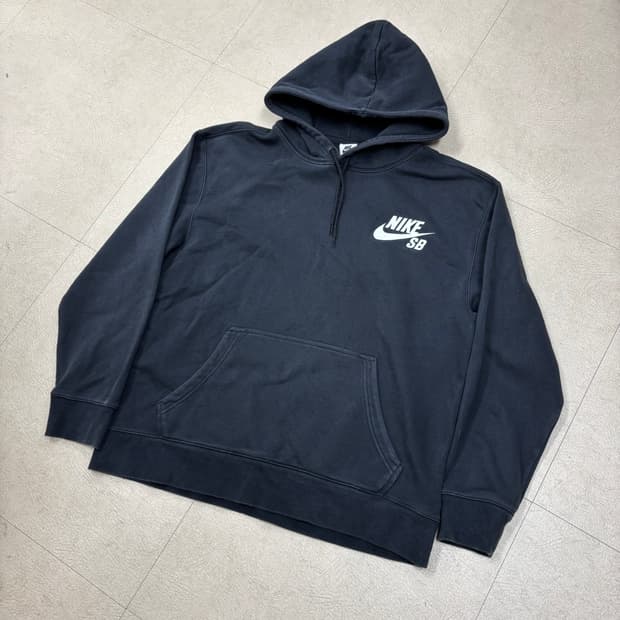나이키sb 스몰로고 블랙 후드티