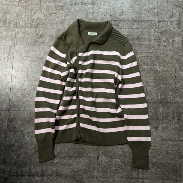 사이드 지퍼 스트라이프 패턴 자켓