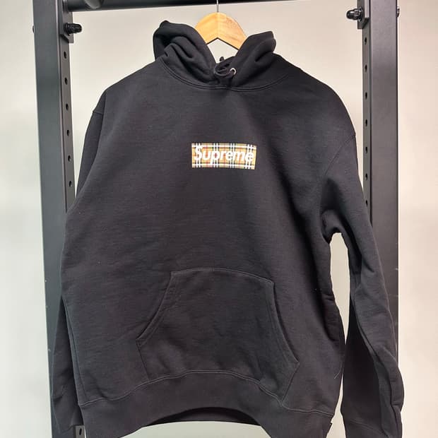 슈프림 버버리 박스로고 후드 블랙