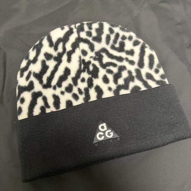 나이키 ACG 레오파드 비니