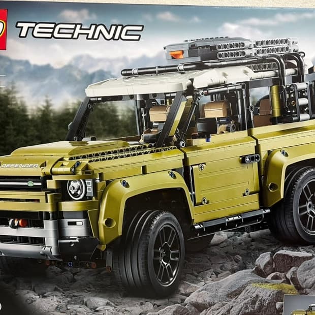 레고 테크닉 랜드로버 디펜더 42110