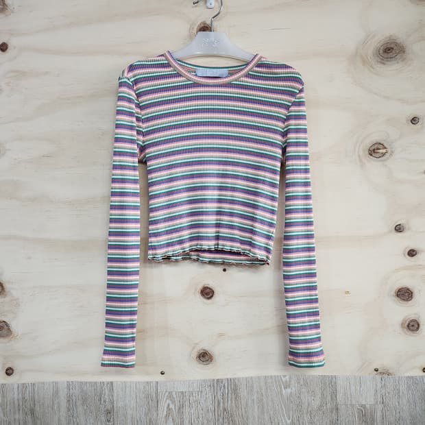 483) 에잇세컨즈 크롭 긴팔티