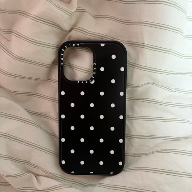 케이스티파이 도트블랙 아이폰17