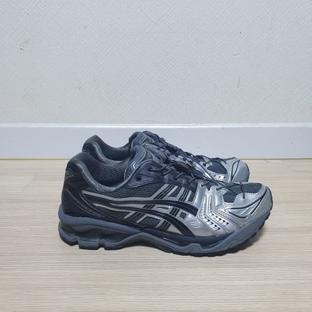 아식스 언어펙티드 젤카야노 14 운동화 270