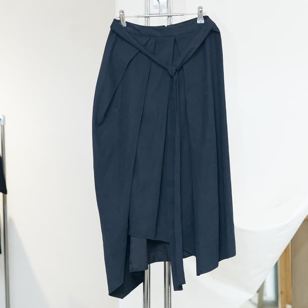 Unbalanced Tie Skirt